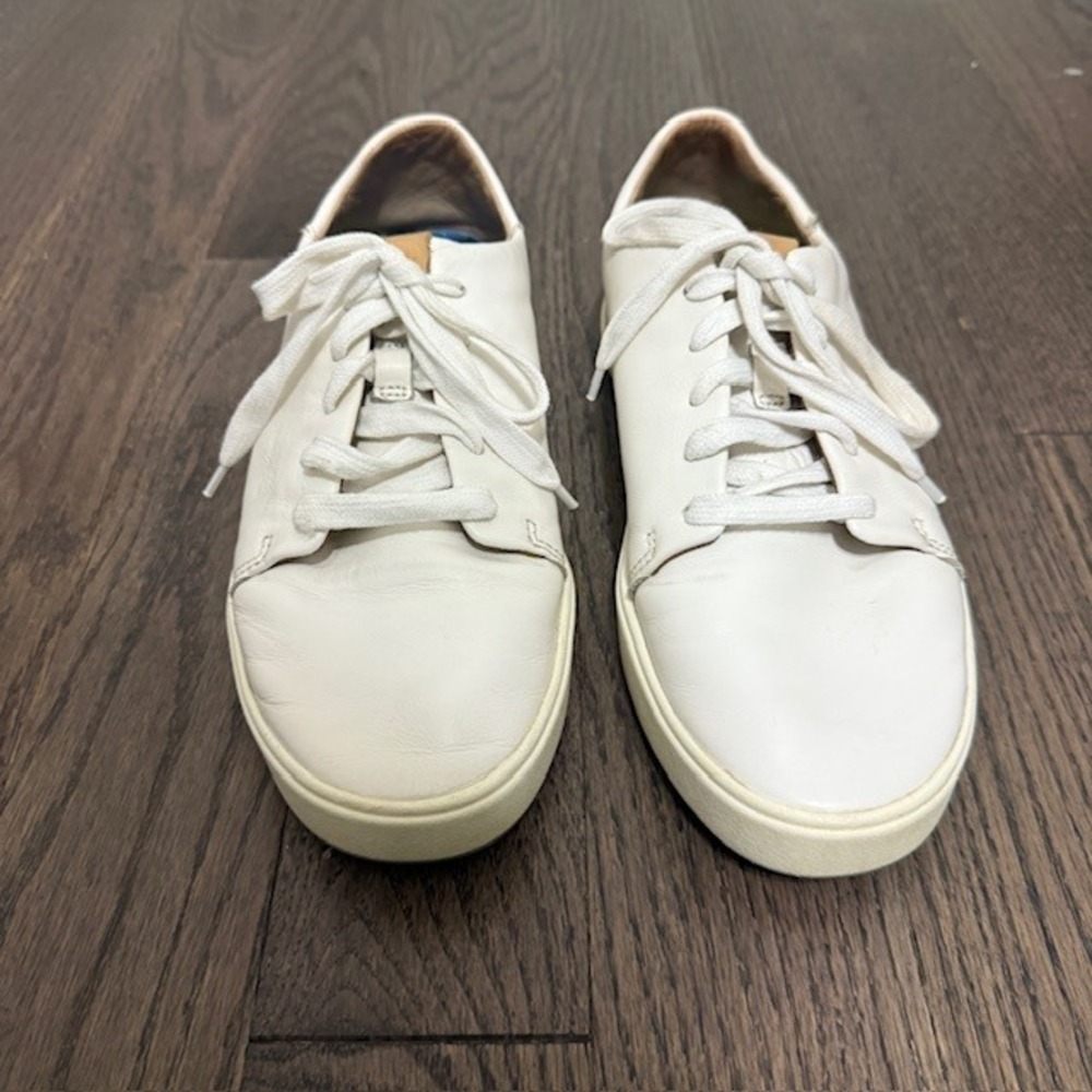 OluKai Womens Wailea Golf Shoes White Leather Spikeless Sneakers Size 9